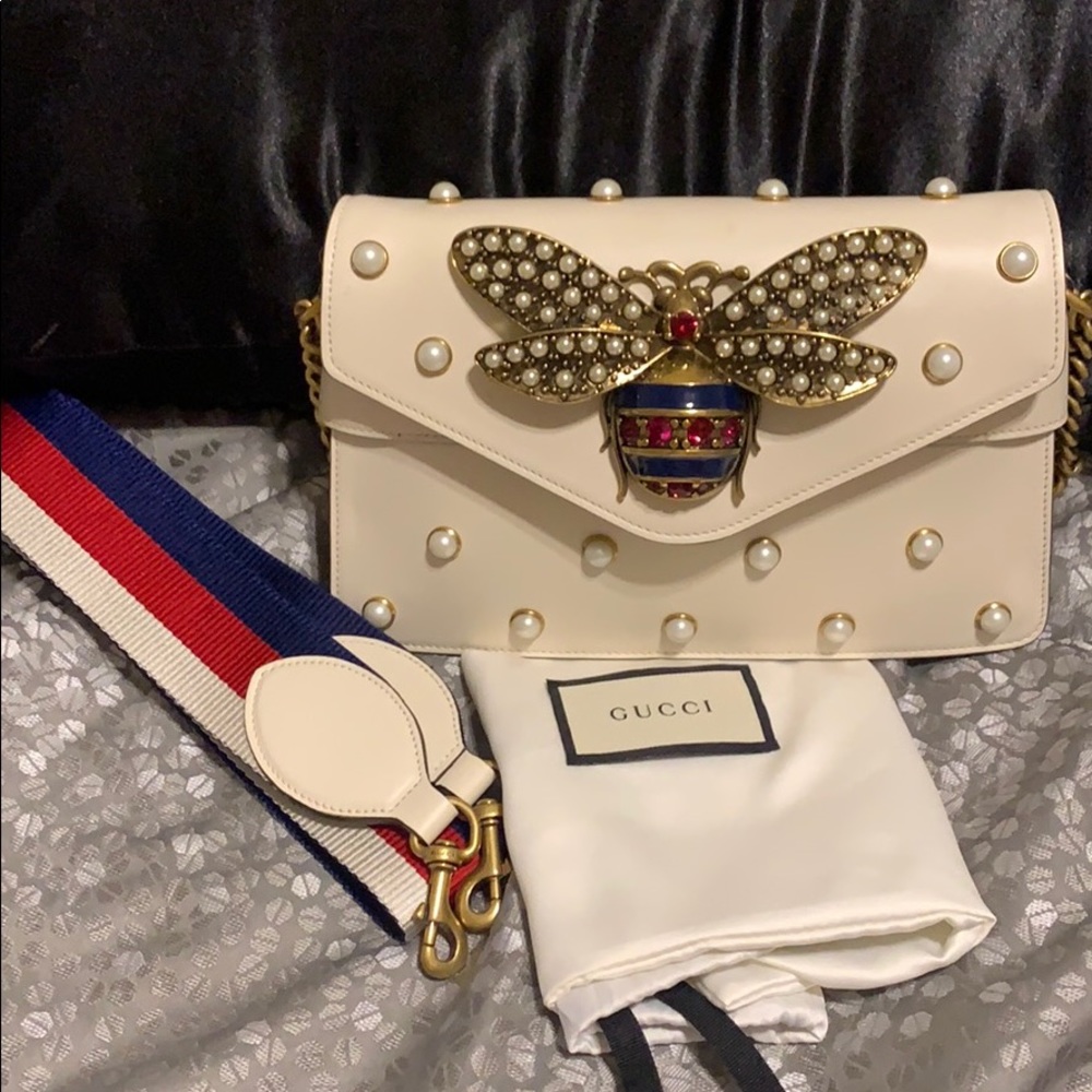 Gucci White Leather Broadway Bee Shoulder